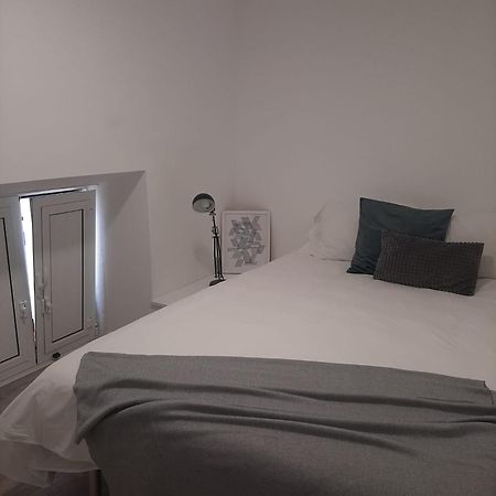 Tia Anica House I - Apartment With Terrace In Central Fuseta Beach Village Esterno foto